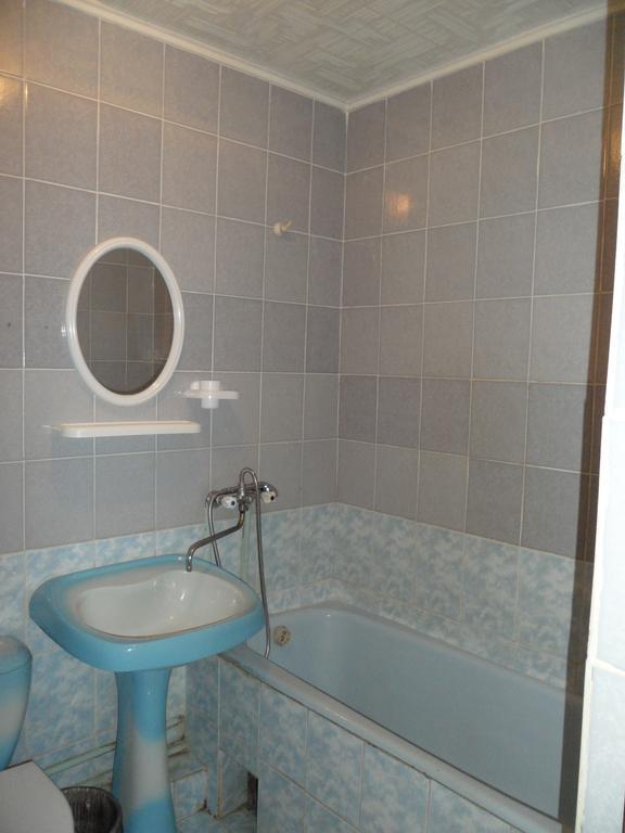 Hotel And Sport Complex Dinamo Dnipro Habitación foto